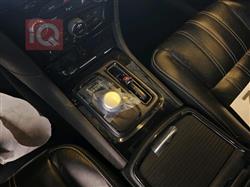 کرایسلەر 300